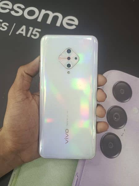 Vivo S1pro for sale Box charger and data cable 1