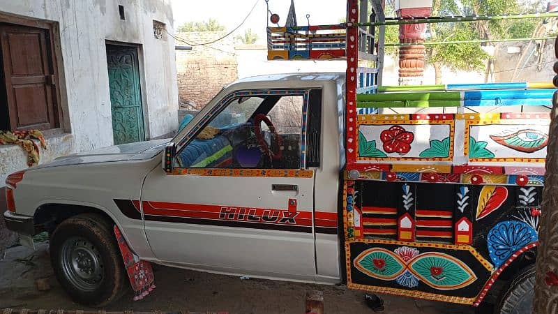 Toyota hilux pickup for sale in outstanding condition 3