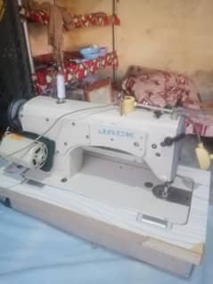 03415191737sewing machine for sale used like new