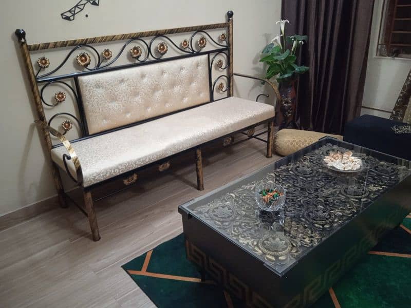 5 Seater Sofa Set with Center Table 2