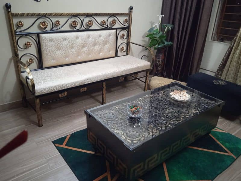 5 Seater Sofa Set with Center Table 7