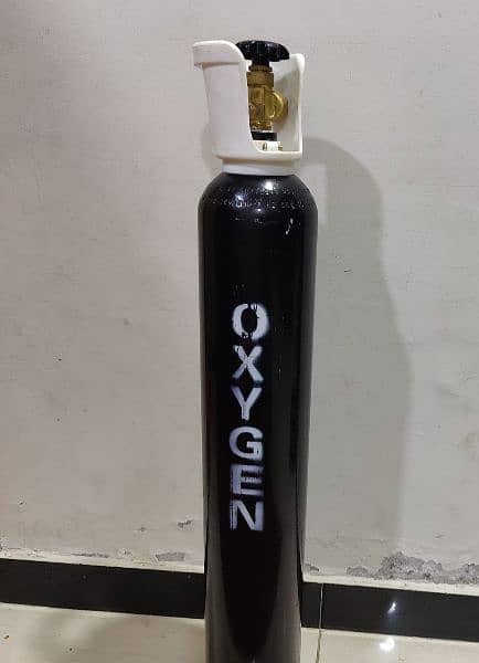 Oxygen cylinder brand new unused 1