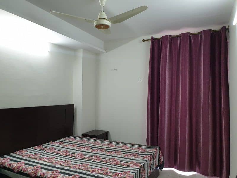 B-17 2bed fully furnished flat available for rent 13