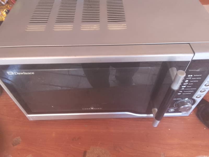 Dawlance Microwave Owen 100% like new 4