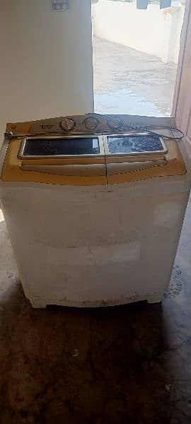 Kenwood Washing & Dryer Machine is for Sale 2
