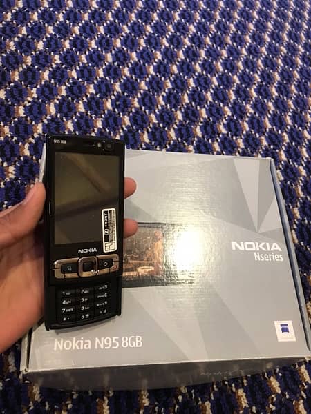 NOKIA N95 8GB 2