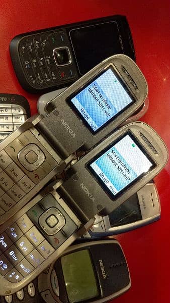 Nokia folding 2pcs  in working good condition (QUETTA location) 0