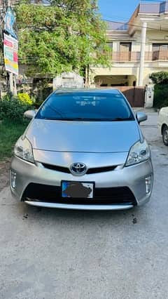Toyota prius 2013 for sale