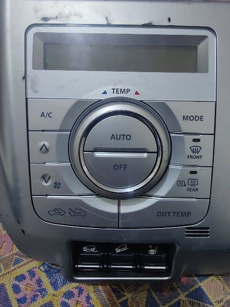 Suzuki Hustler AC Climate control Button computer 0