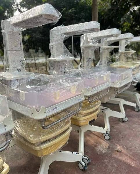 Imported Baby Warmer Fresh Stock For Sale  / Baby Incubators Paykel 1