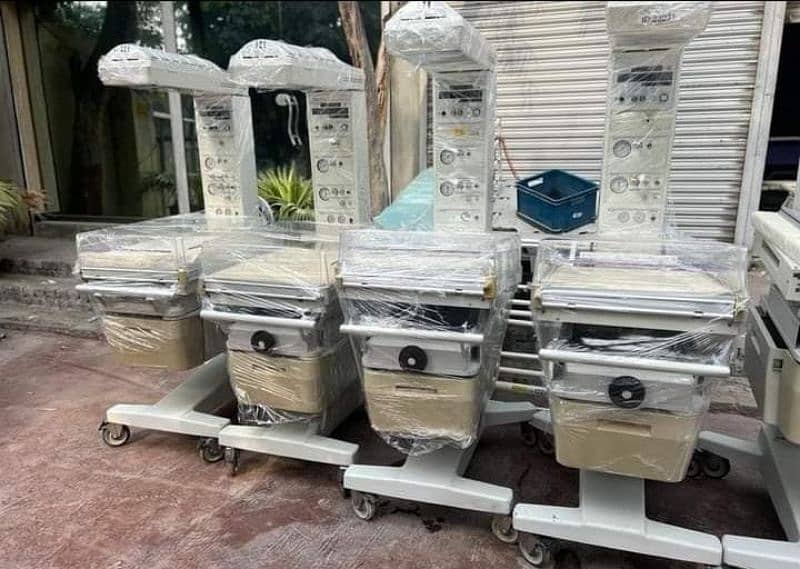 Imported Baby Warmer Fresh Stock For Sale  / Baby Incubators Paykel 2