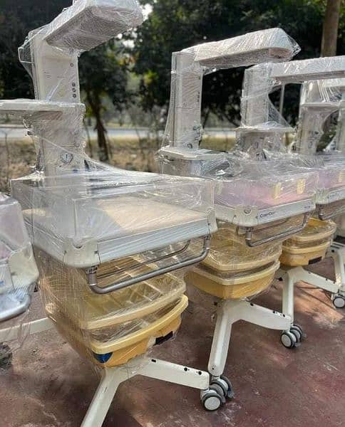 Imported Baby Warmer Fresh Stock For Sale  / Baby Incubators Paykel 5