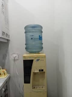 water dispenser for cold water