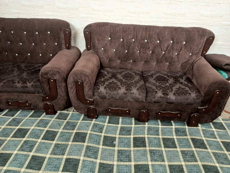 beautiful sofas slighthly used 2