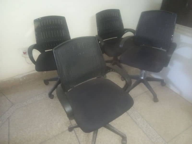 Executive Conferance Table with Chairs 0