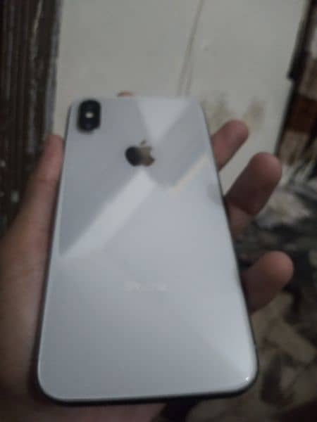 IPhone x non pta 10/10 condition contact me on 03284412131 2