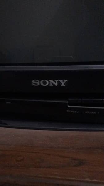 Sony tv (urgent sale) 2