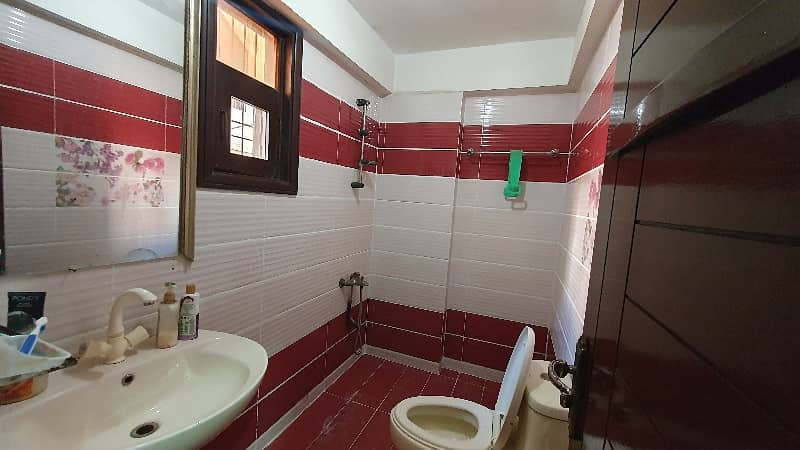 4 Bed Dd 1st Floor Flat For Sale In Phase 6 DHA 5
