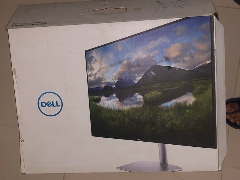 Selling My DELL ULTRA THIN 2k HDR 60hz (S2719DM) 7