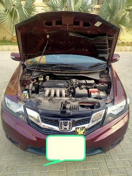 Honda City 2018 model 1.5 Karachi register bumber to number genuine 4