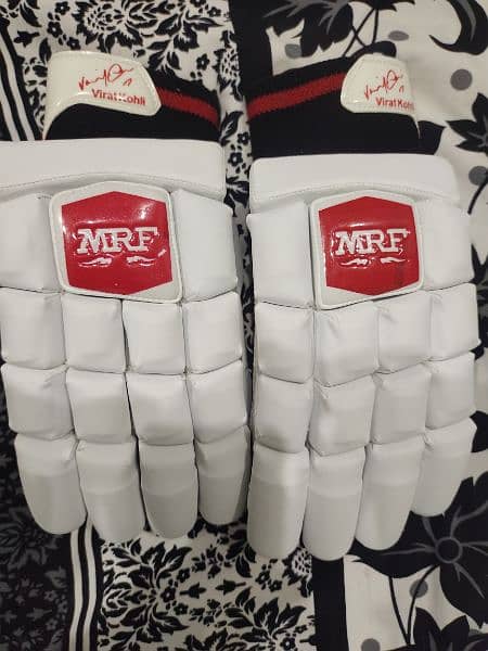 mrf bating gloves 0