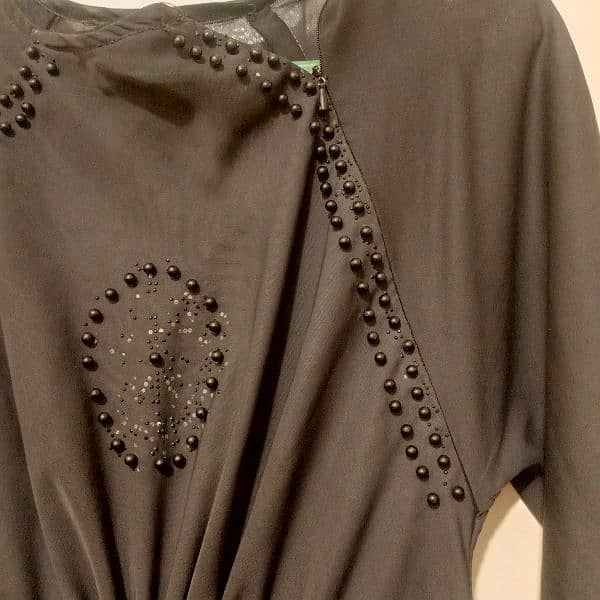 maxi style abaya with adjustable belt only 3 to 4 time use 1