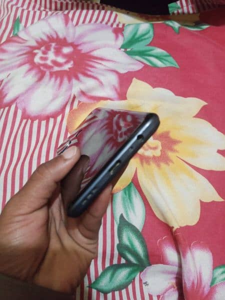 just Mobile phone hy urgent sale hy 5