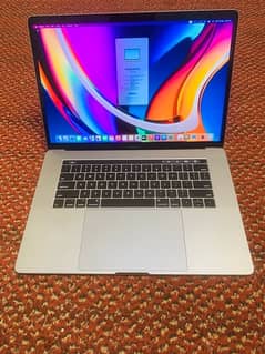 MacBook Pro Retina, 15-inch, 2017 ( Touch bar )