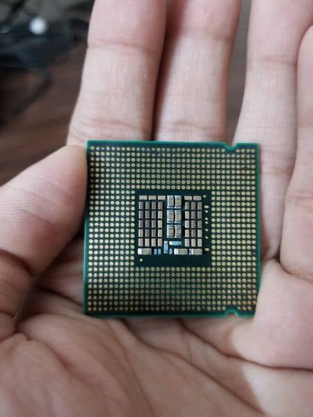Intel Core 2 Quad (Q9550) 3