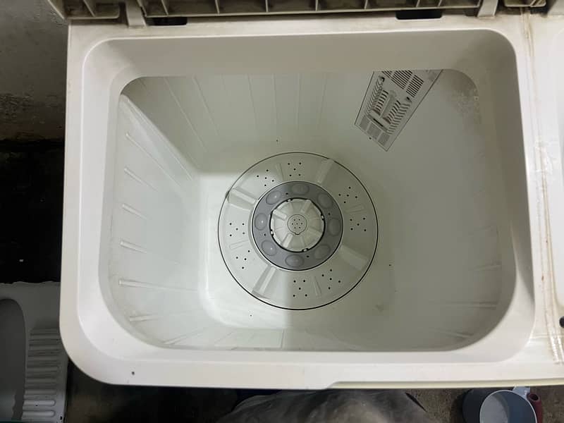 Kenwood Washing machine with dryer 4