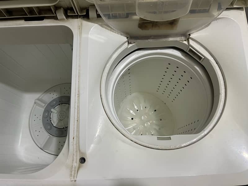 Kenwood Washing machine with dryer 5