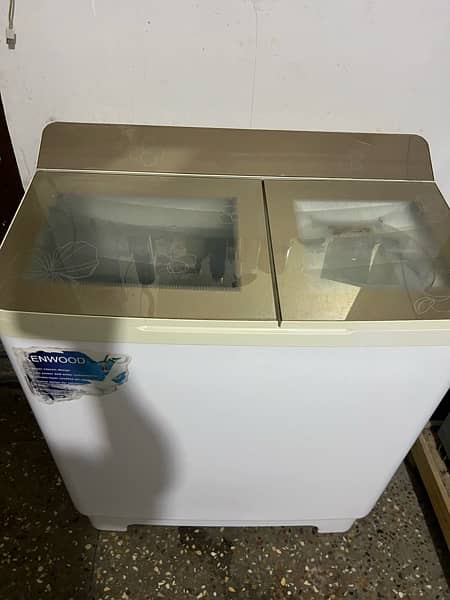 Kenwood Washing machine with dryer 12