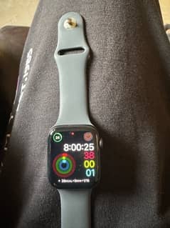 Apple Watch Series 6. LIKE NEW !