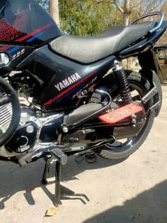 Yamaha YBR G 125