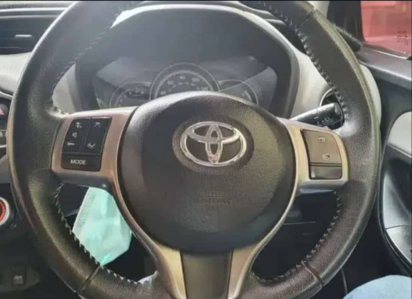 Toyota Vitz ( Yaris ) 7