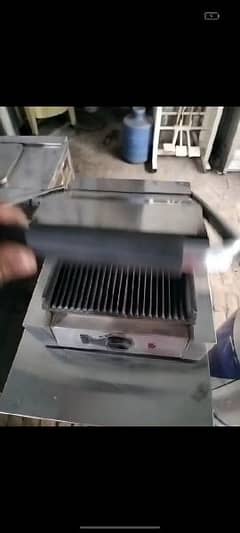 panni grill machine neat and clear