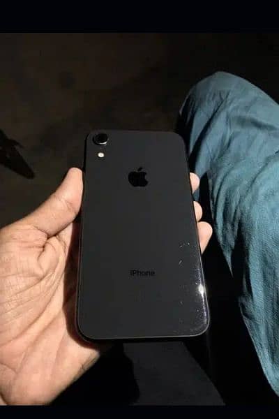 I phone XR jv /64gb SIM work kary ge 2month 3