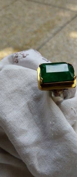gemstone emerald natural beautiful colour ring 2