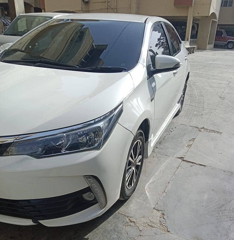 Toyota Corolla Gli Automatic 2020 Excellent Condition 3