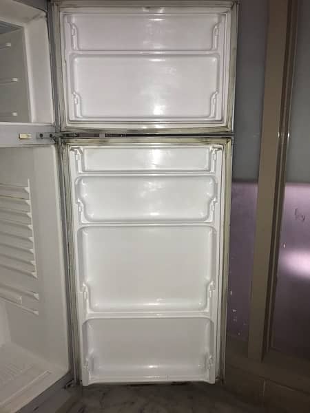 Waves refrigerator 1
