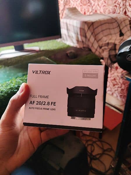 viltrox 20mm 2.8 Sony e mount box pack 0