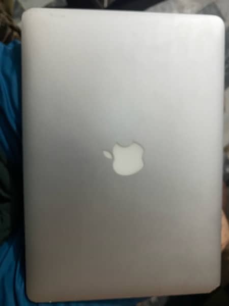 Macbook Air 13" Just like a new! 0