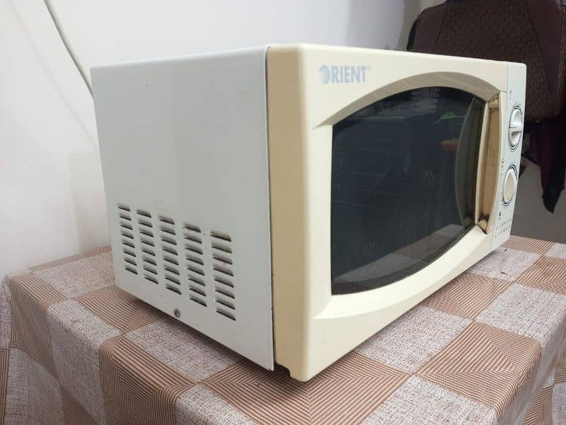 Orient Microwave 4