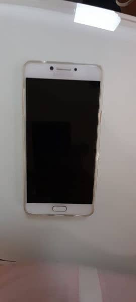 Samsung galaxy C 7 Pro  white color exchange possible with I phone7/8s 2
