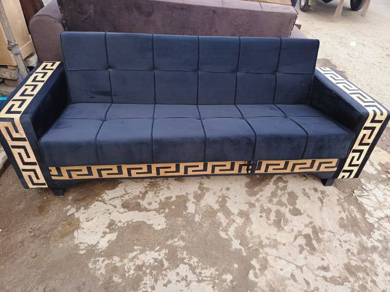 sofa Cumbed available different designs and different colors 3