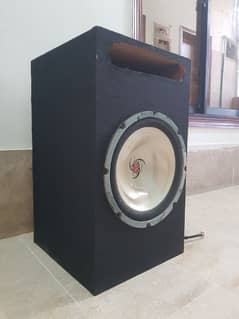 Kenwood woofer with excellent bass