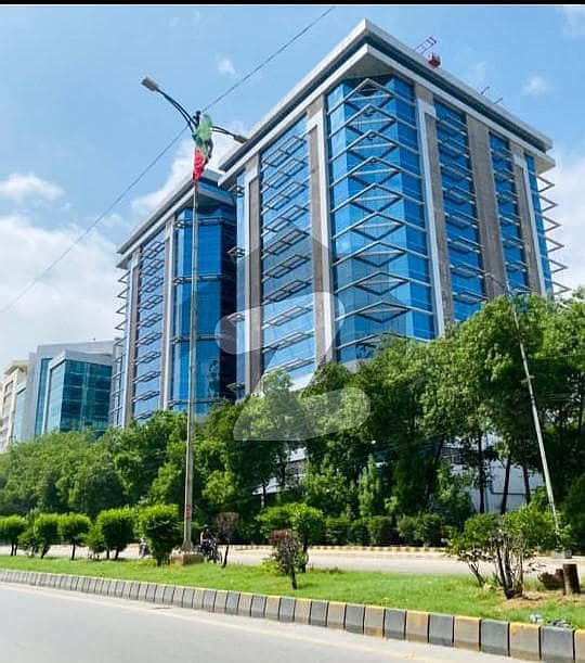 OFFICE SPACE AVAILABLE ON RENT - MAIN SHARAH E FAISAL - NEW BUILDING 0