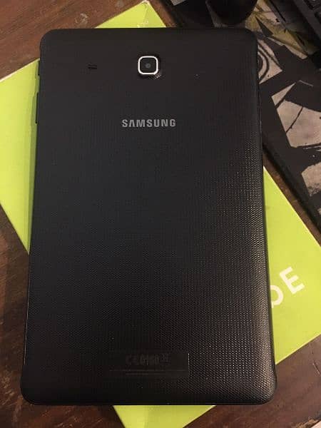Samsung Galaxy Tab E and Samsung Galaxy Tab 4 2