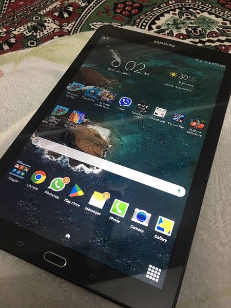 Samsung Galaxy Tab E and Samsung Galaxy Tab 4 3