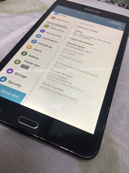 Samsung Galaxy Tab E and Samsung Galaxy Tab 4 5